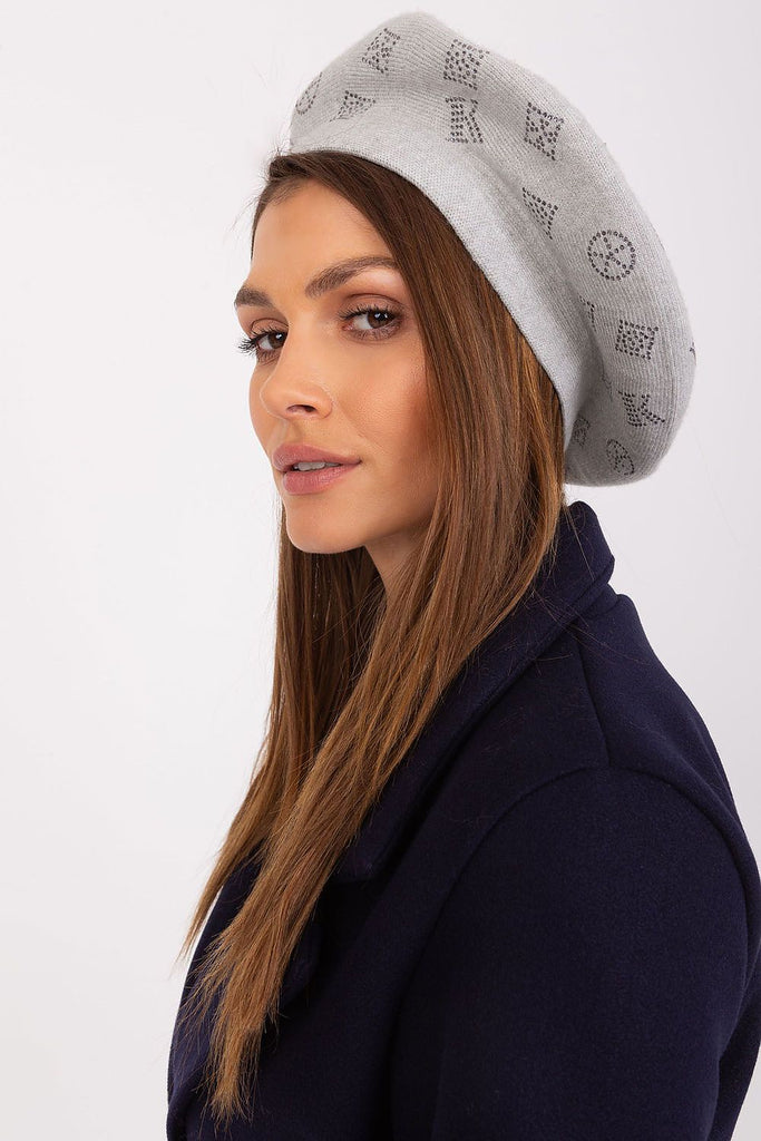 Beret AT