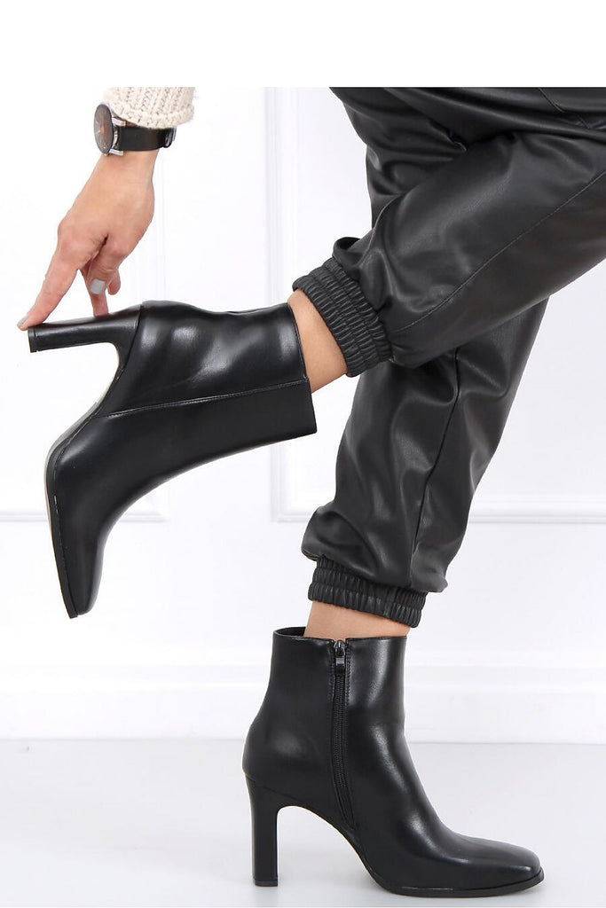 Heel boots Inello