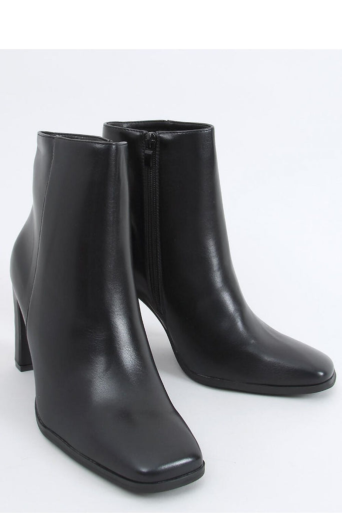 Heel boots Inello