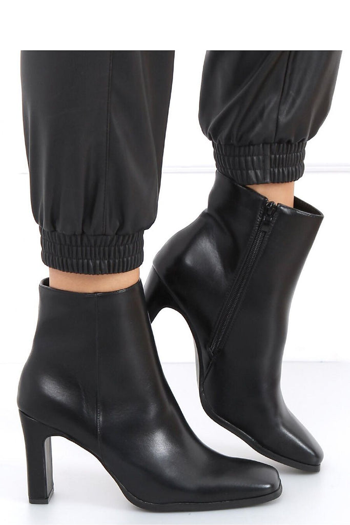 Heel boots Inello